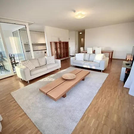 Your Bright And Spacious Apartment By The Lake Lausanne Exterior photo