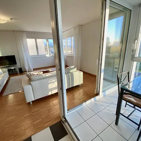 Your Bright And Spacious Apartment By The Lake Lausanne Exterior photo
