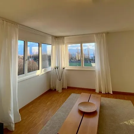 Your Bright And Spacious Apartment By The Lake Lausanne Exterior photo