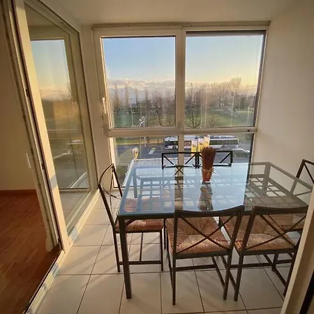 Your Bright And Spacious Apartment By The Lake Lausanne Exterior photo